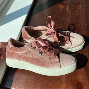 Steve madden girls sneakers